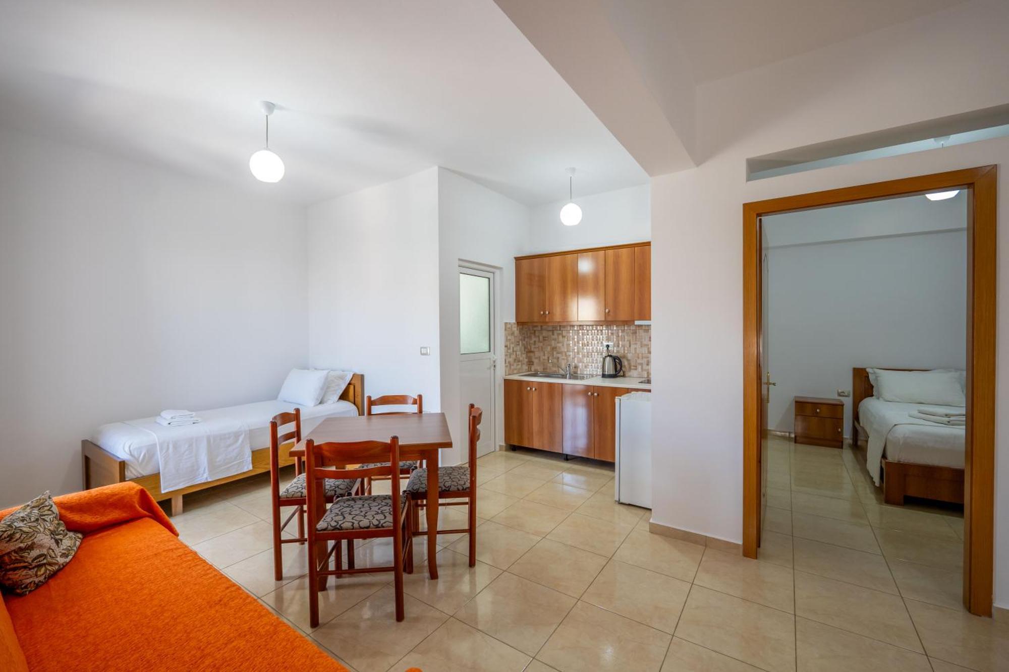 Aleksander Aparthotel Ksamil Exterior photo